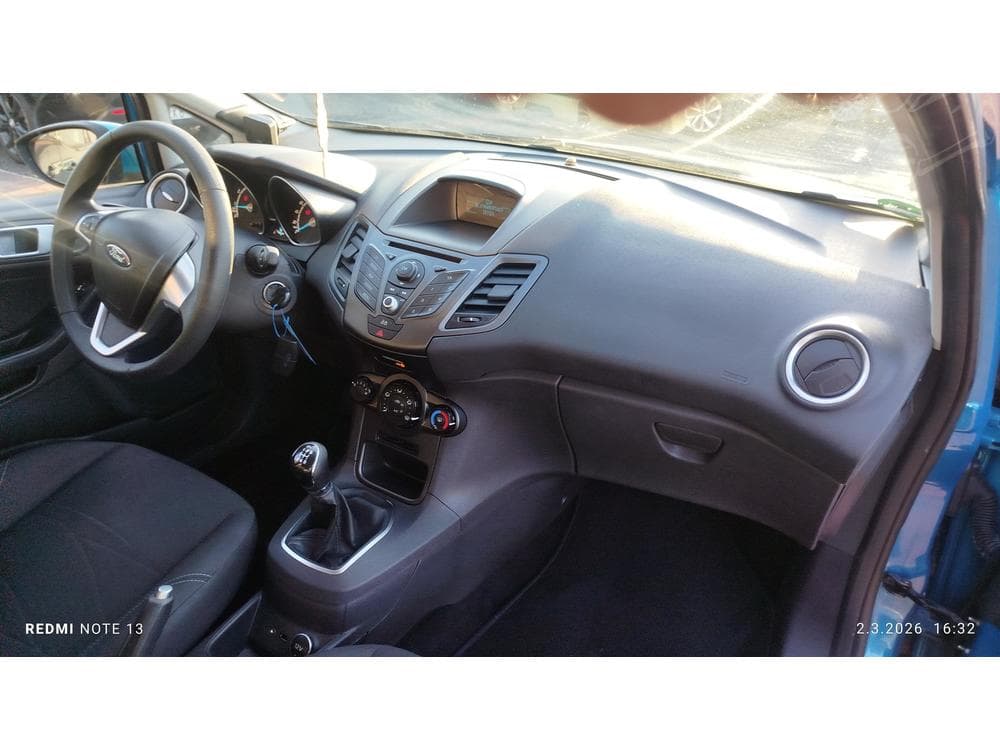 2013 Ford FIESTA - 15