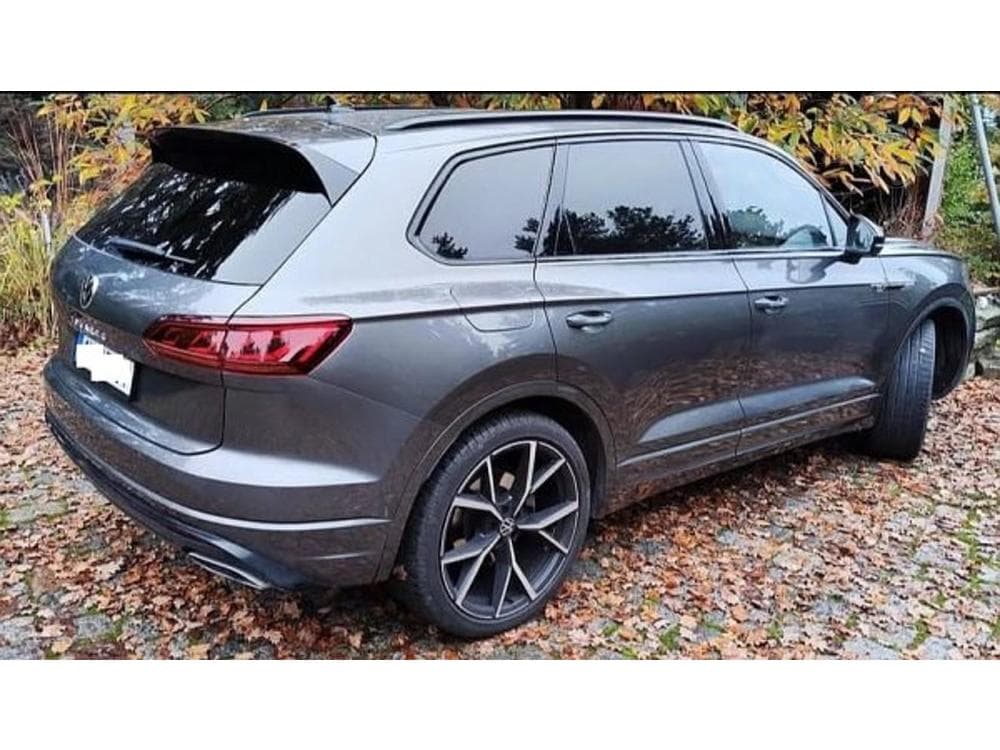 2023 Volkswagen Touareg - 2