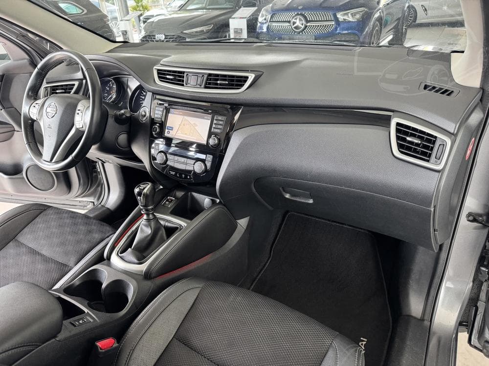 2016 Nissan Qashqai - 11