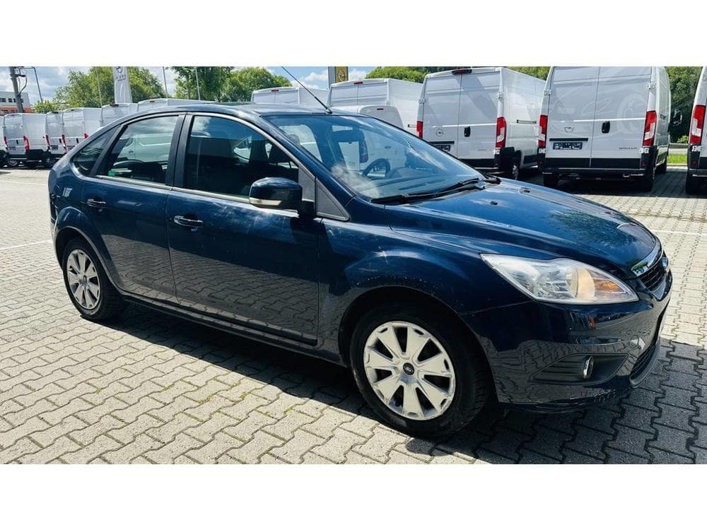 2010 Ford FOCUS - 3
