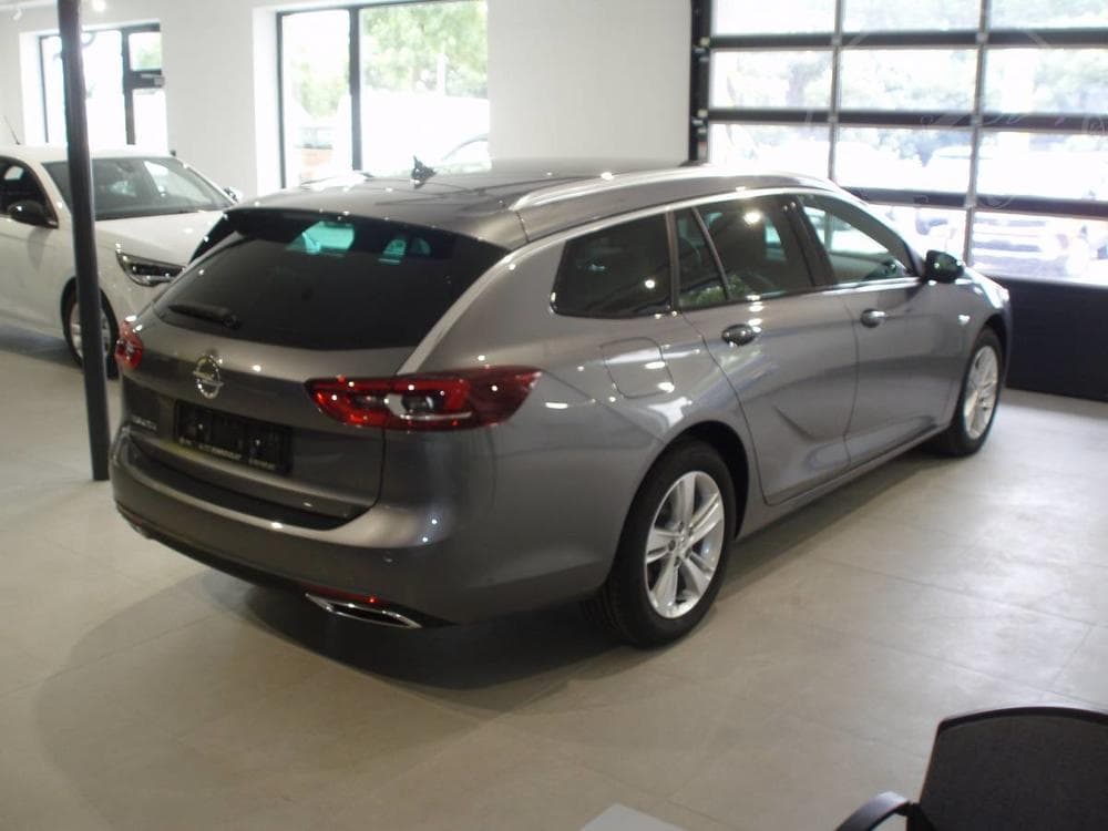 2021 Opel Insignia - 5