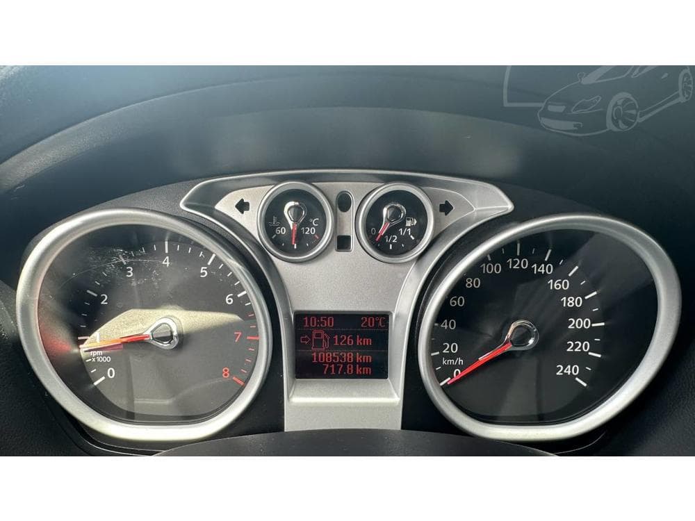 2010 Ford FOCUS - 9