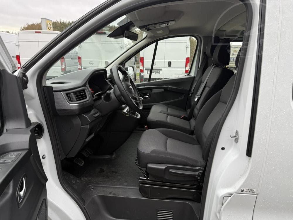 2024 Renault Trafic - 25