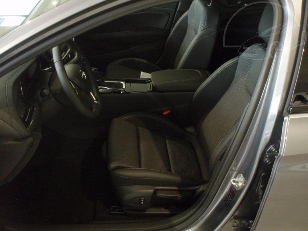 2021 Opel Insignia - 10