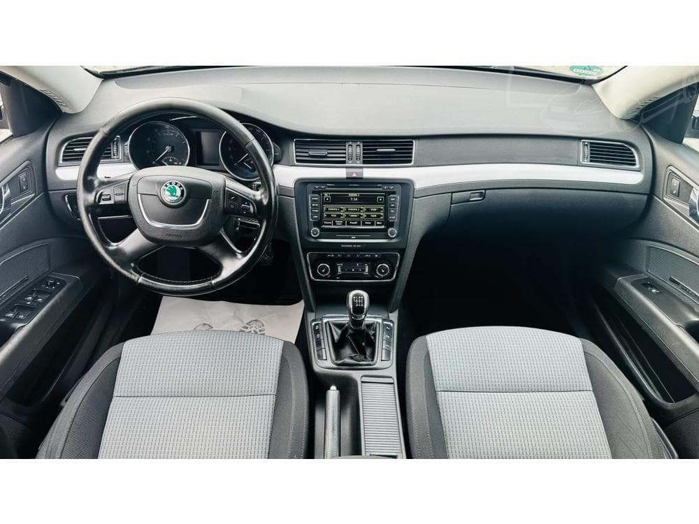 2010 Škoda SUPERB - 10