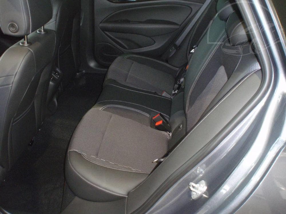 2021 Opel Insignia - 12