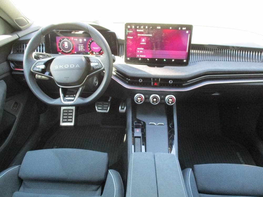 2025 Škoda SUPERB - 37