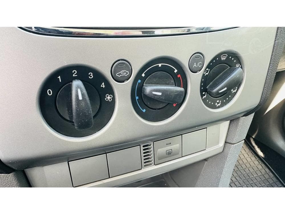 2010 Ford FOCUS - 14