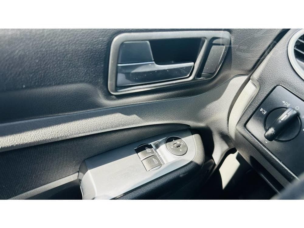 2010 Ford FOCUS - 17