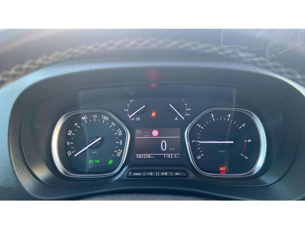 2022 Opel Zafira - 18