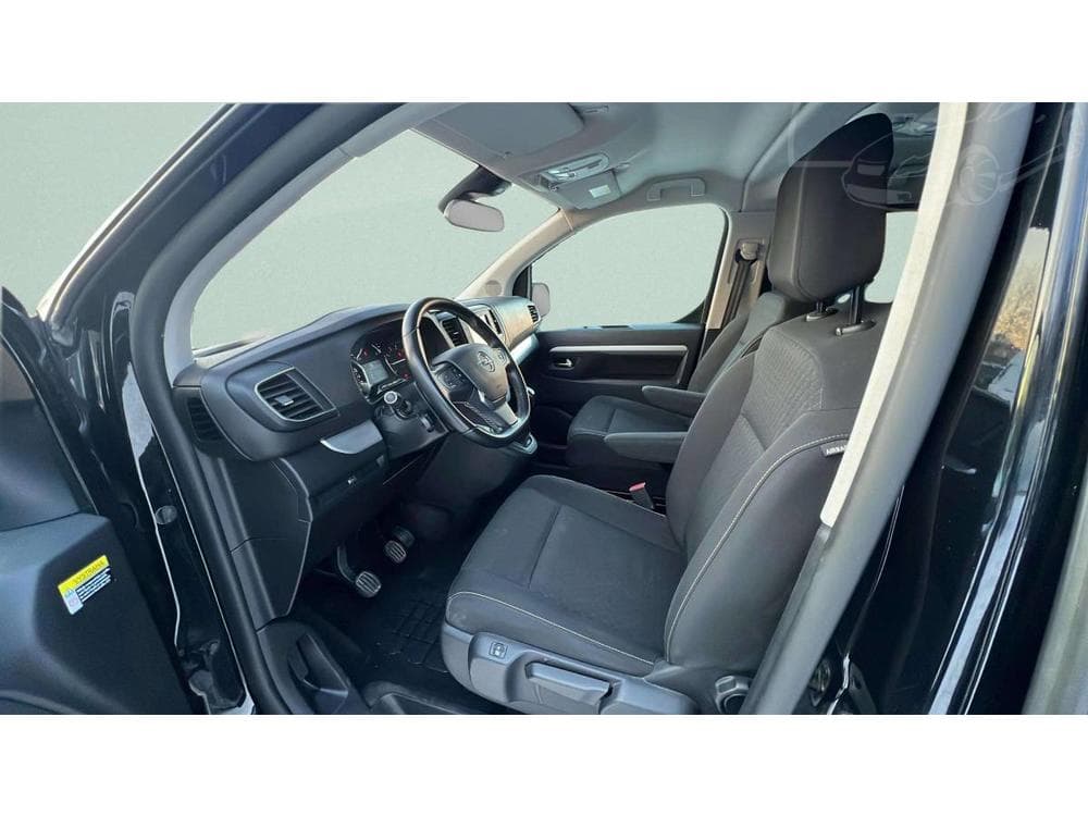 2022 Opel Zafira - 19