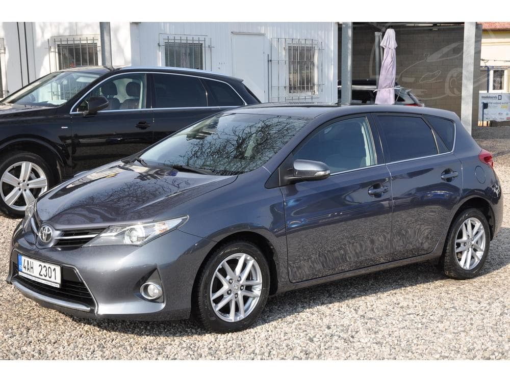 Toyota Auris 1.6 ValveMatic 97kW Automat