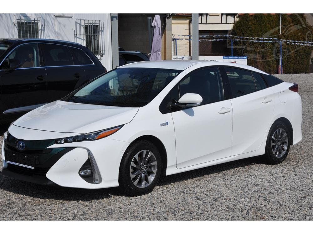Toyota Prius 1.8 PHEV Plug-in