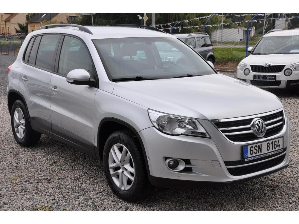 2011 Volkswagen TIGUAN - 2