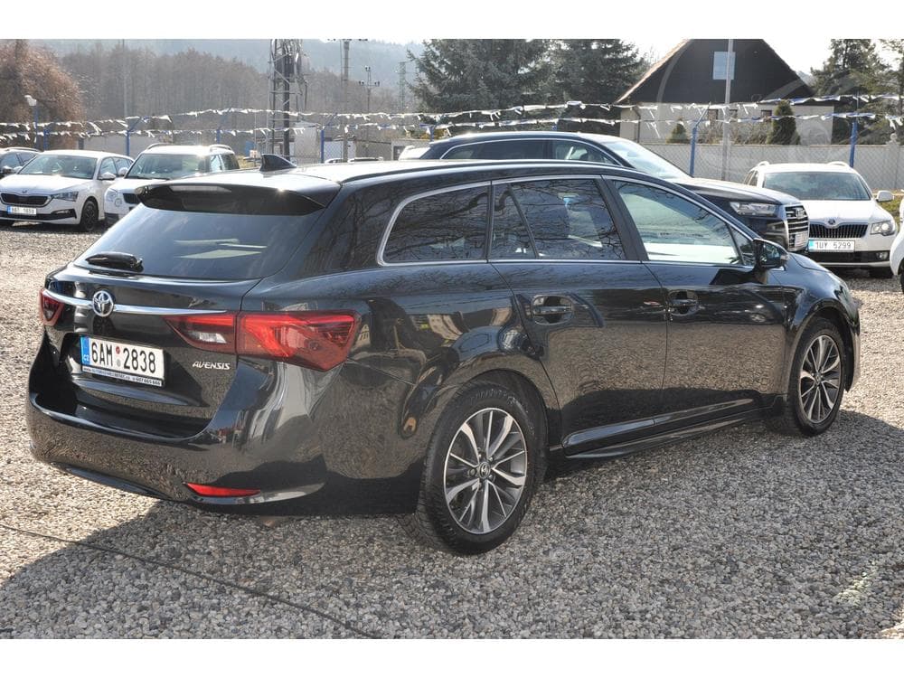 2017 Toyota Avensis - 3