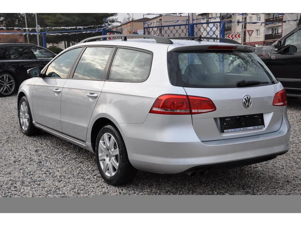 2013 Volkswagen PASSAT - 4