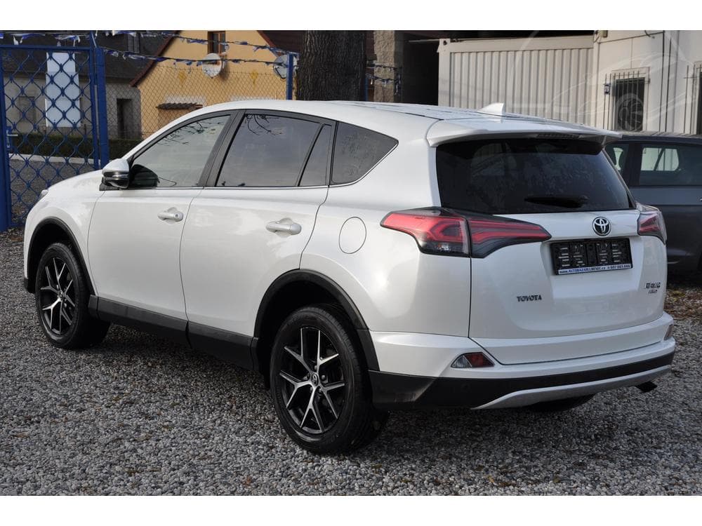 2016 Toyota Rav4 - 4