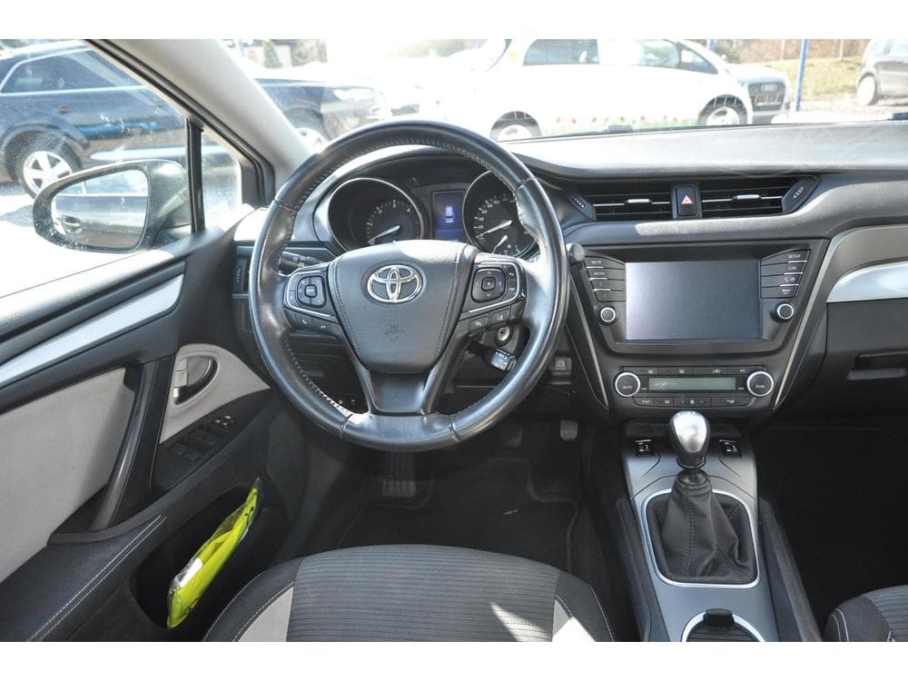 2017 Toyota Avensis - 5