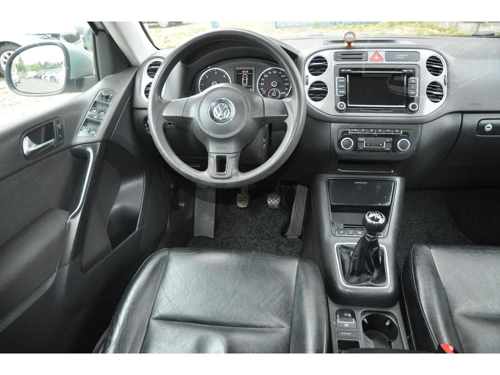 2011 Volkswagen TIGUAN - 5