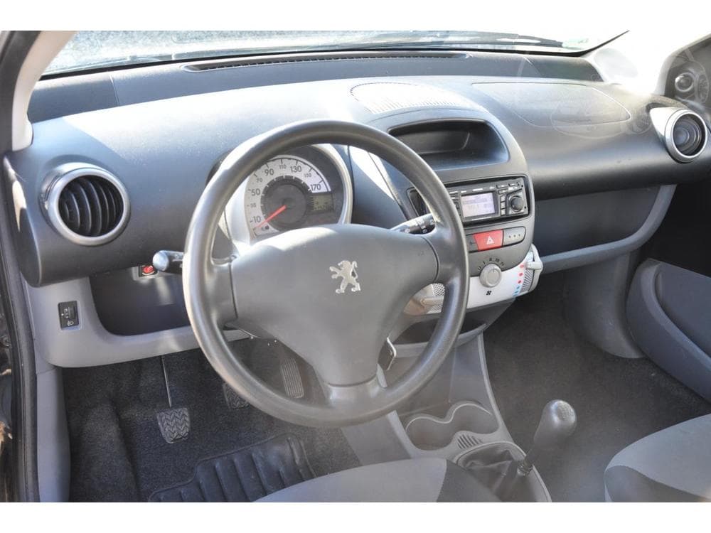 2011 Peugeot 107 - 5