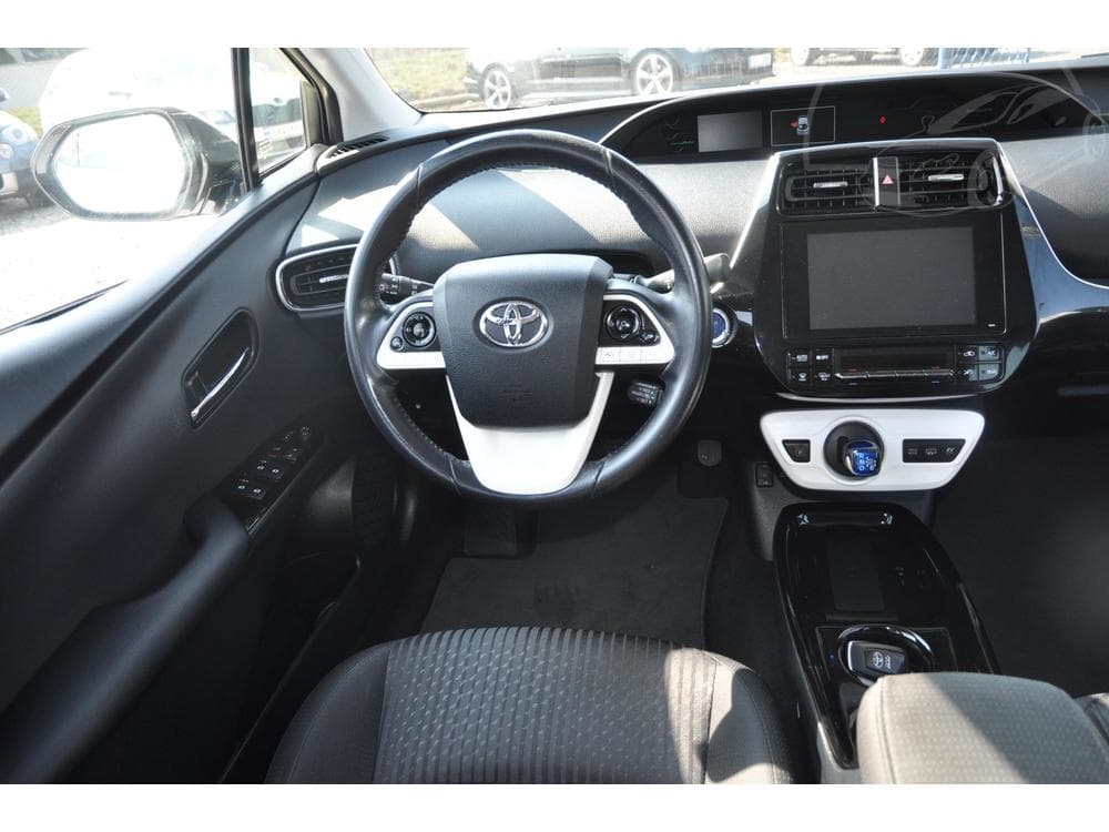 2019 Toyota Prius - 5