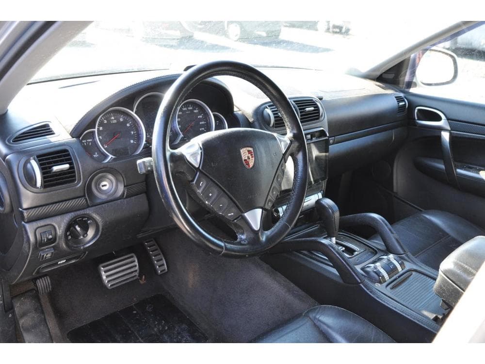 2004 Porsche CAYENNE - 5