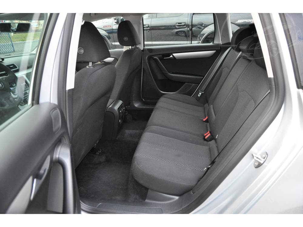 2013 Volkswagen PASSAT - 7