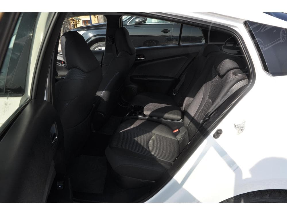 2019 Toyota Prius - 7