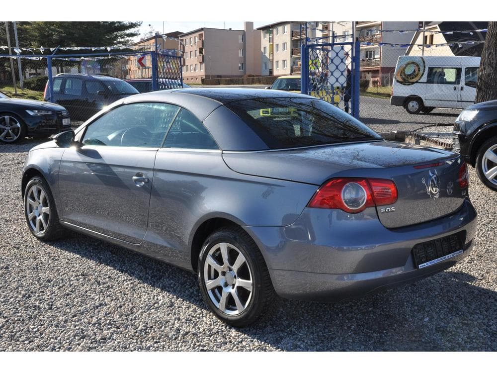 2009 Volkswagen Eos - 8