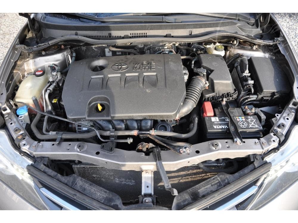 2015 Toyota Auris - 9