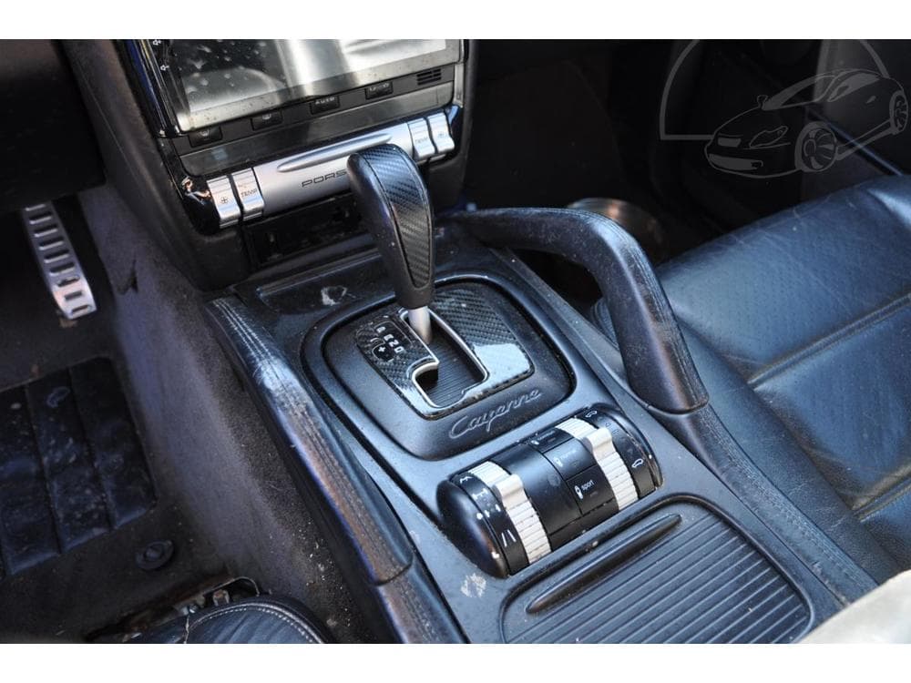 2004 Porsche CAYENNE - 10