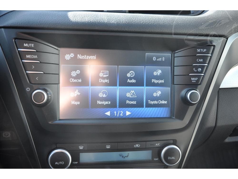 2017 Toyota Avensis - 12