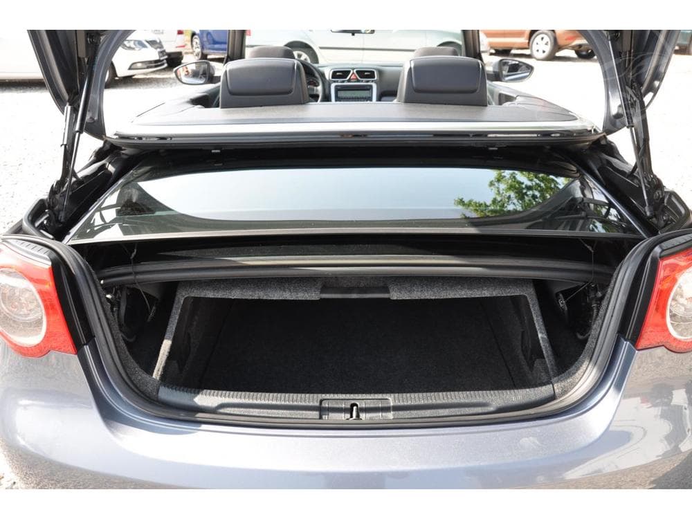 2009 Volkswagen Eos - 12