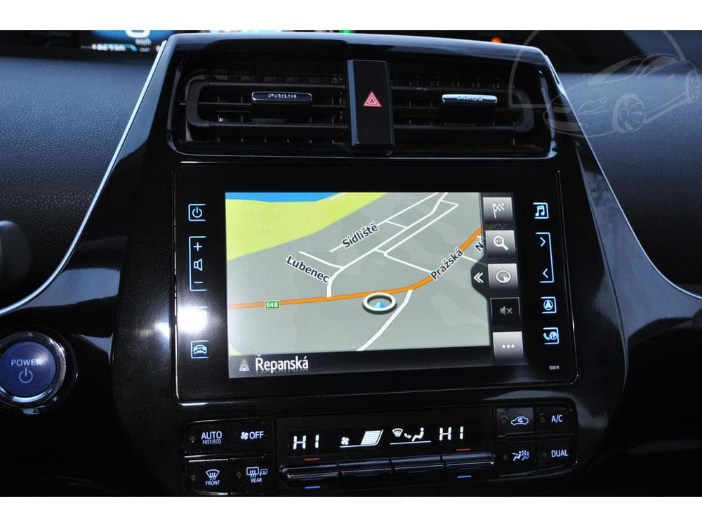 2019 Toyota Prius - 15