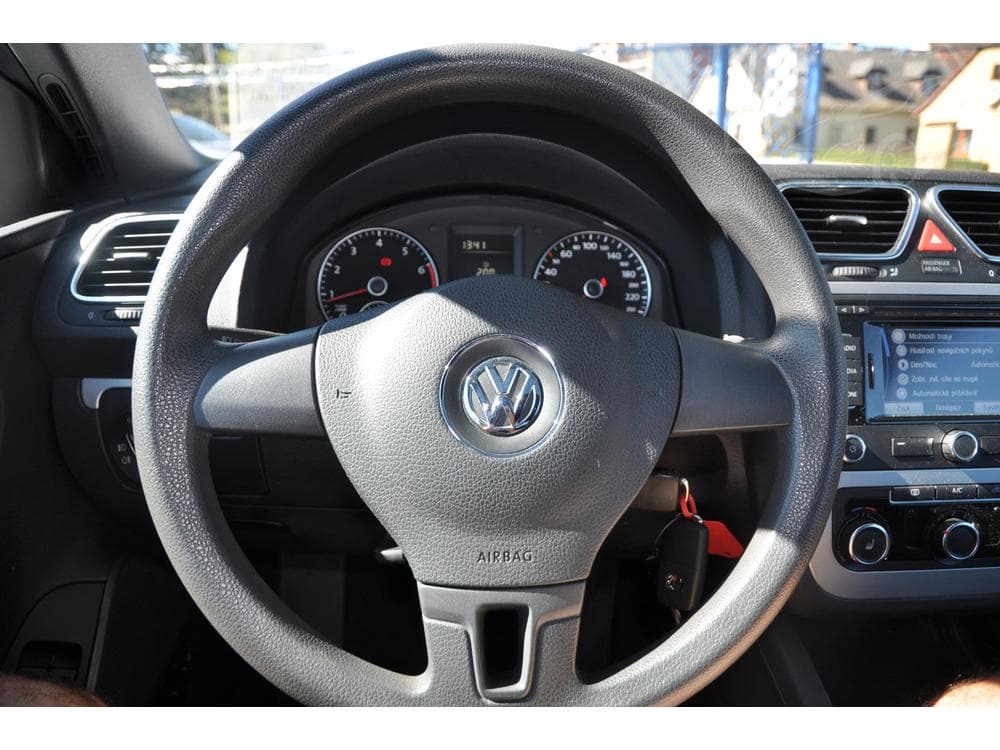 2013 Volkswagen Eos - 20
