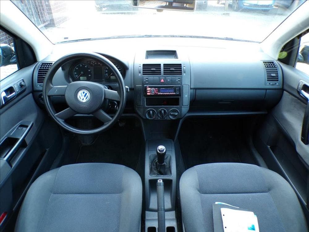 2002 Volkswagen POLO - 7