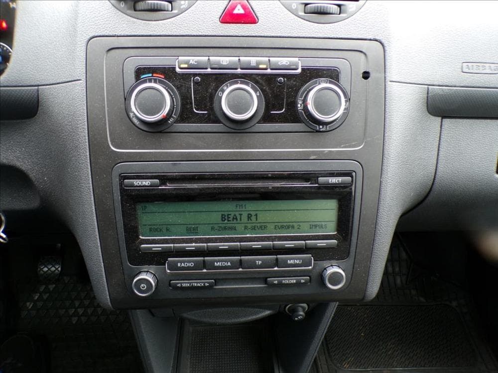 2012 Volkswagen Caddy - 9