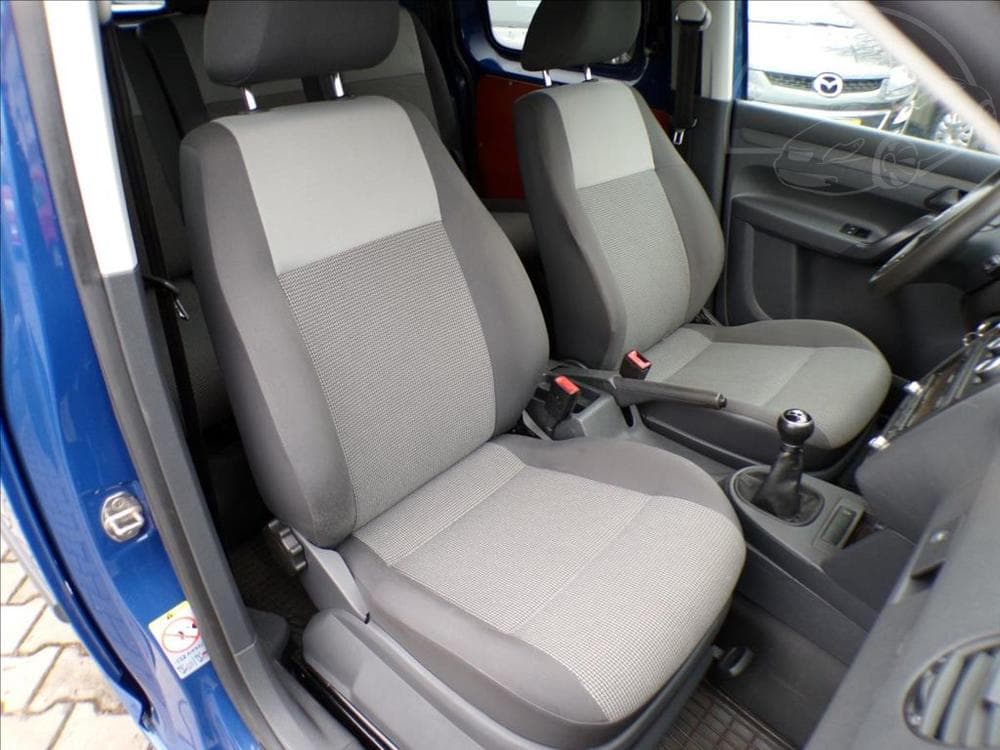 2012 Volkswagen Caddy - 19