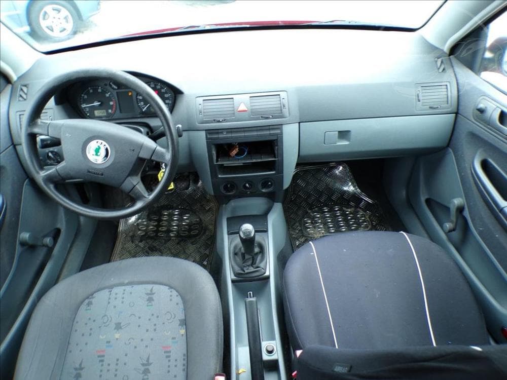 2002 Škoda FABIA - 13