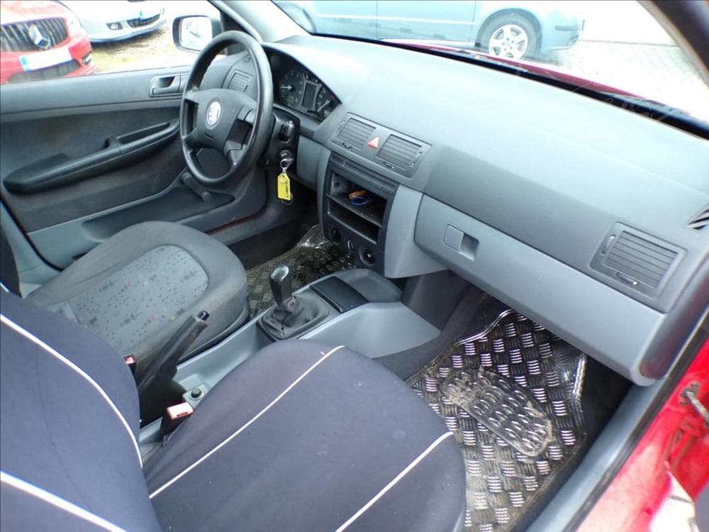 2002 Škoda FABIA - 37