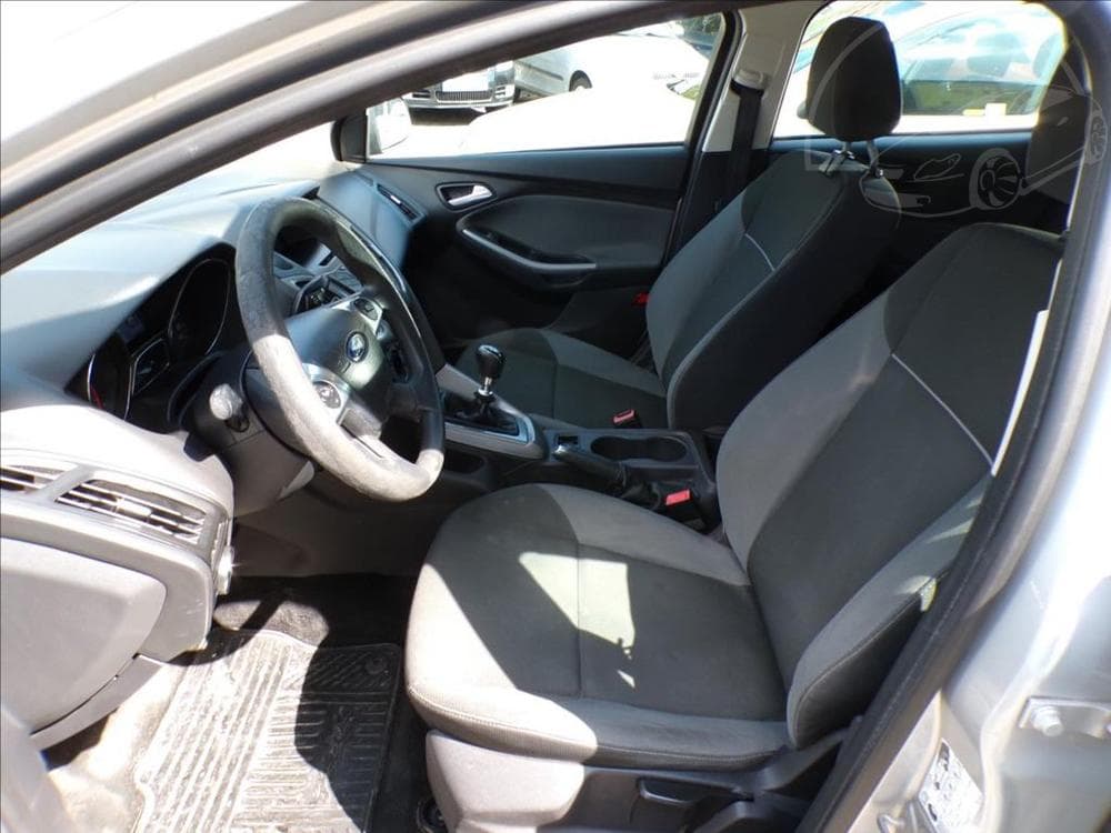 2012 Ford FOCUS - 11