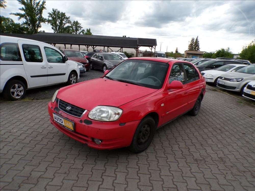 2005 Hyundai ACCENT - 4