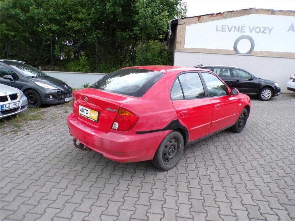 2005 Hyundai ACCENT - 13