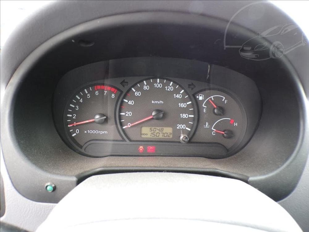 2005 Hyundai ACCENT - 22