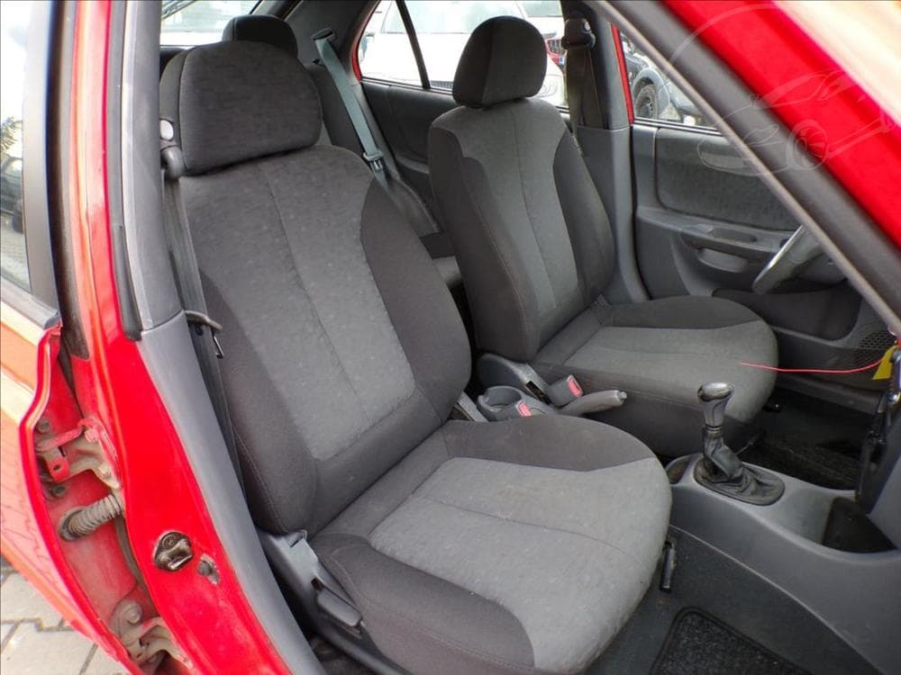 2005 Hyundai ACCENT - 46