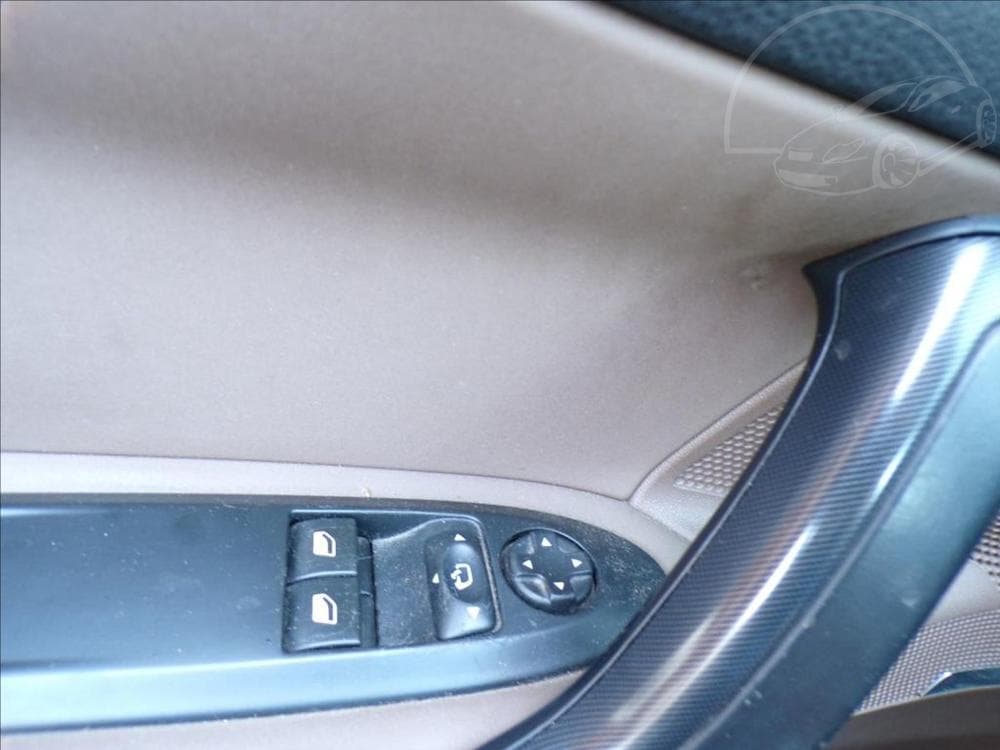 2013 Citroen DS4 - 10