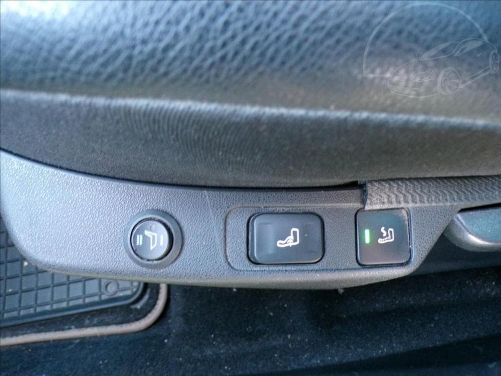 2013 Citroen DS4 - 13