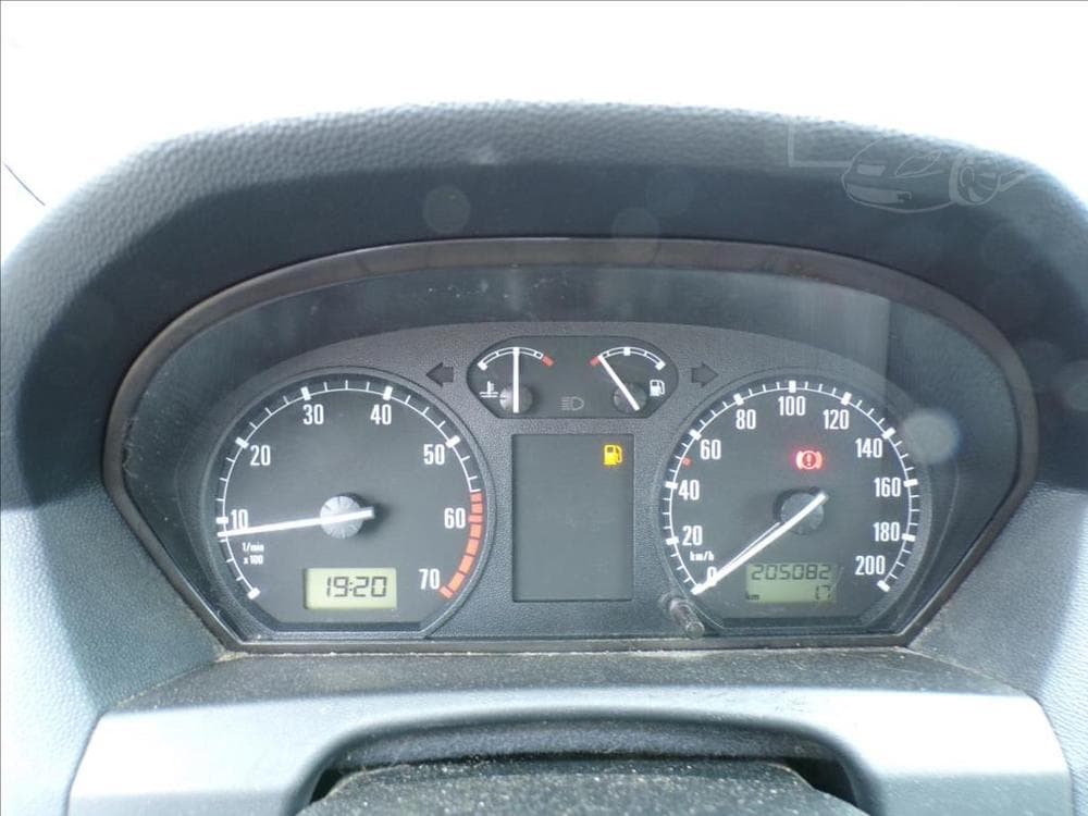 2002 Škoda FABIA - 8