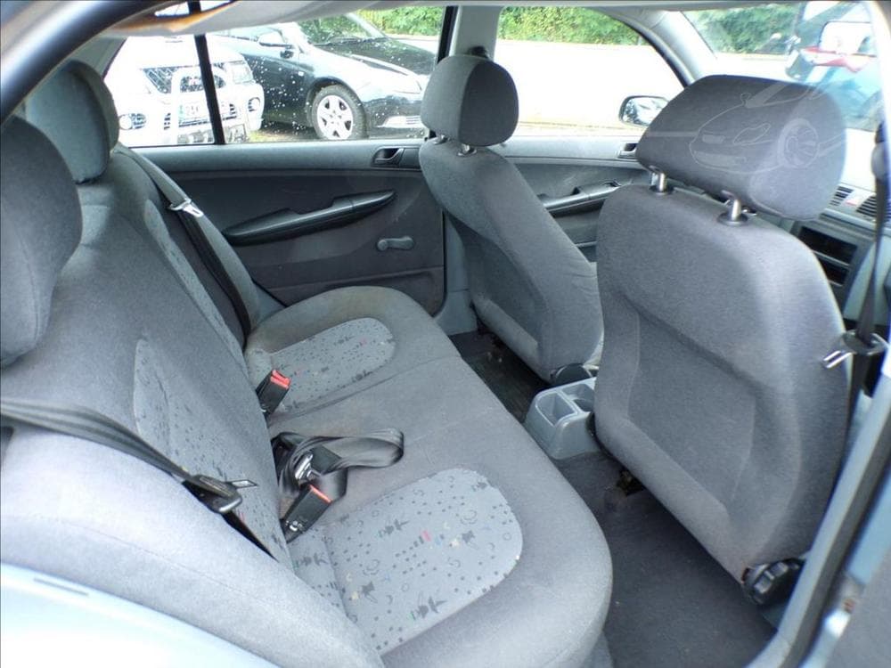 2002 Škoda FABIA - 14