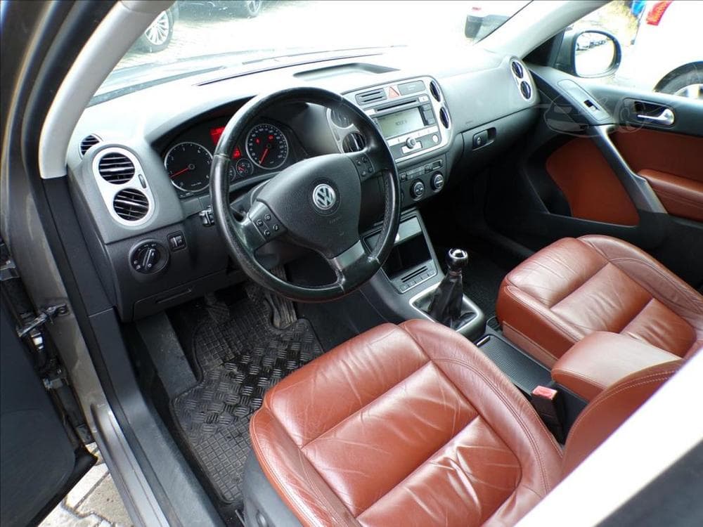 2008 Volkswagen TIGUAN - 16